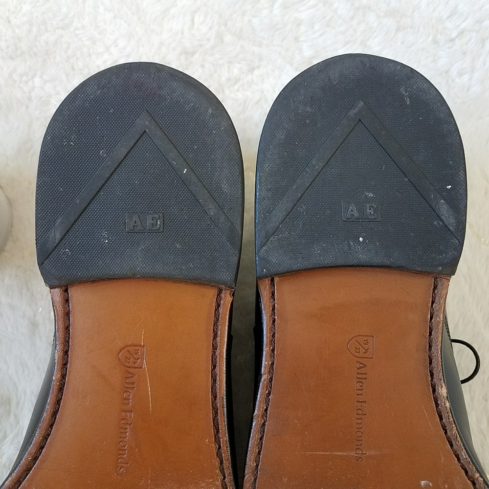Allen Edmonds Men's Exchange Place Dress Shoes - Picture 3 of 11